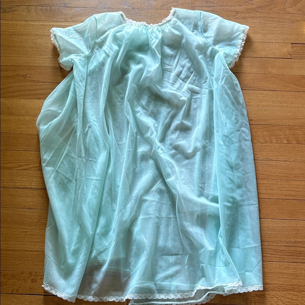 darling vintage Vanity Fair 2 piece babydoll nightgown and robe set - Picture 7 of 9